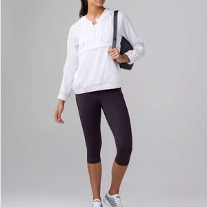 Lululemon Pace Perfect Boysenberry Crop 17” W/Media Pockets Size 6.